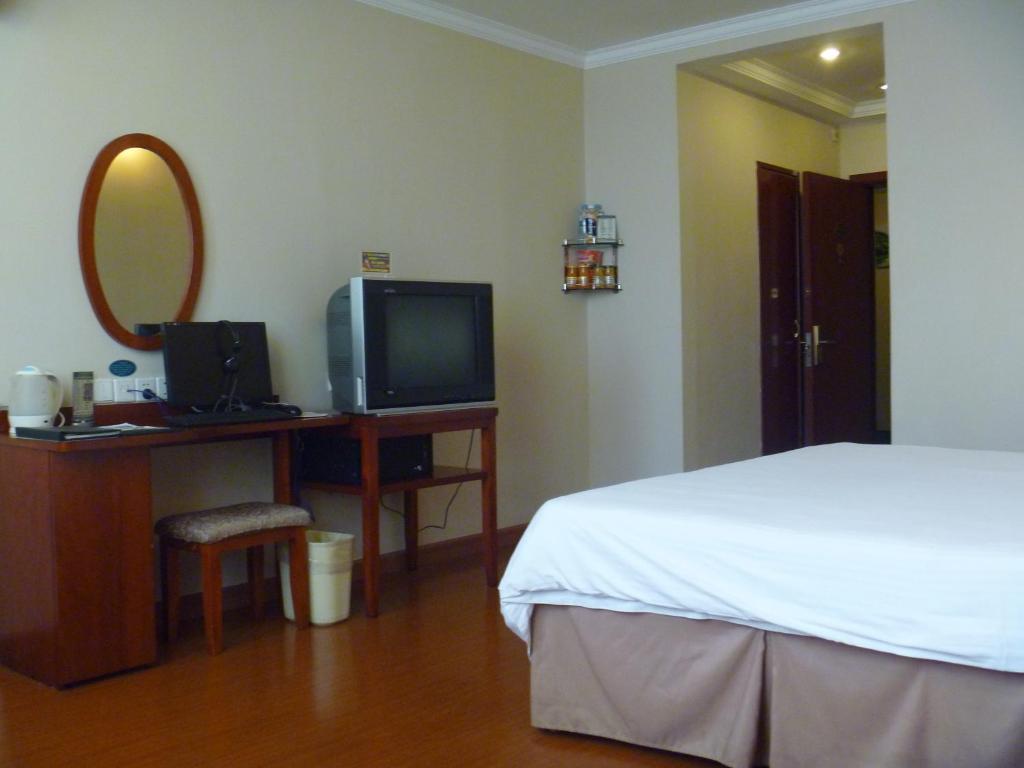 Greentree Inn Jiujiang Railway Station Business Hotel Værelse billede