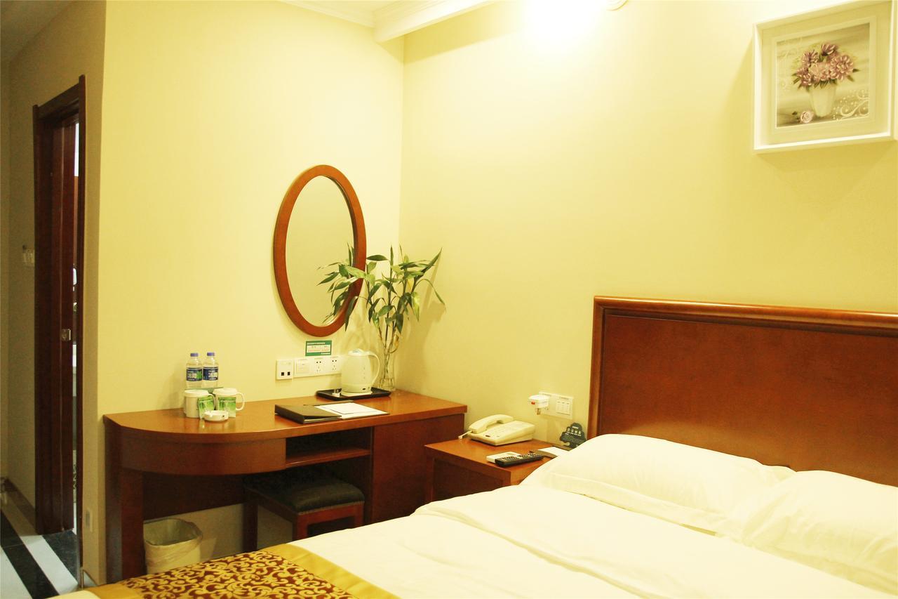 Greentree Inn Jiujiang Railway Station Business Hotel Eksteriør billede